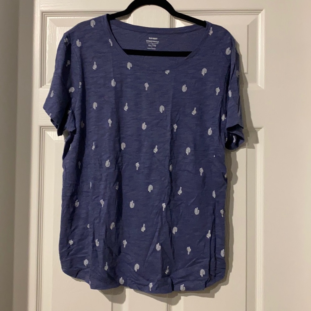 NWOT Old Navy every wear short sleeve shirt